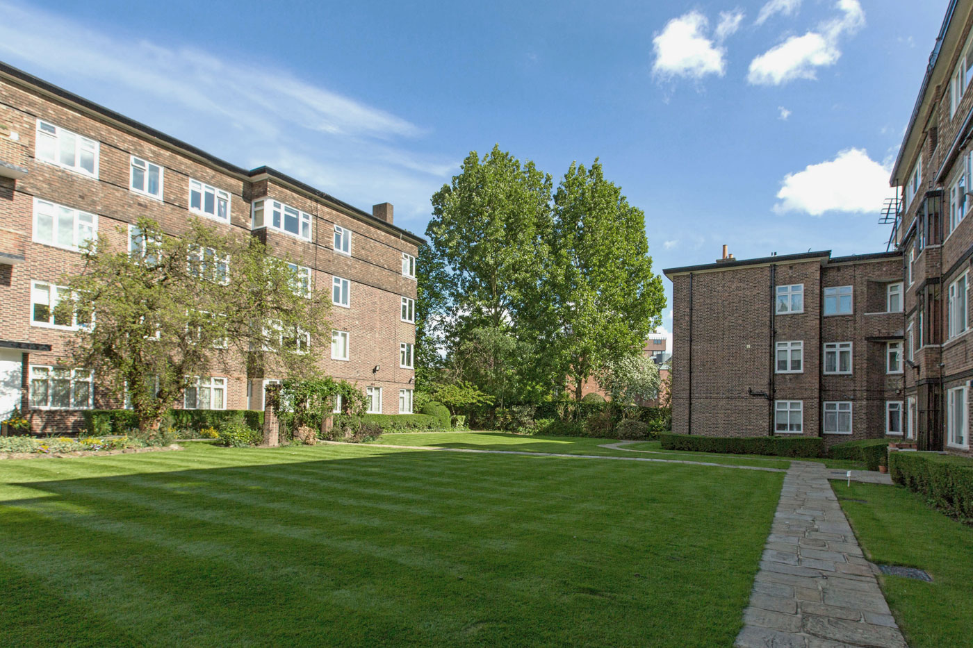 Marcus Cooper Group - 11 Avenue Close - Green Space